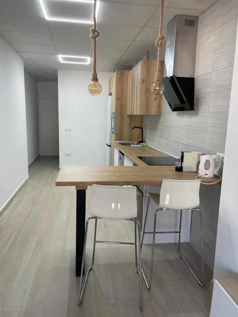 Planta Baja Moderna Y Nueva A Estrenar En El Centro Ciudad 2 Habitaciones Y 2 Banos Elche Exterior foto